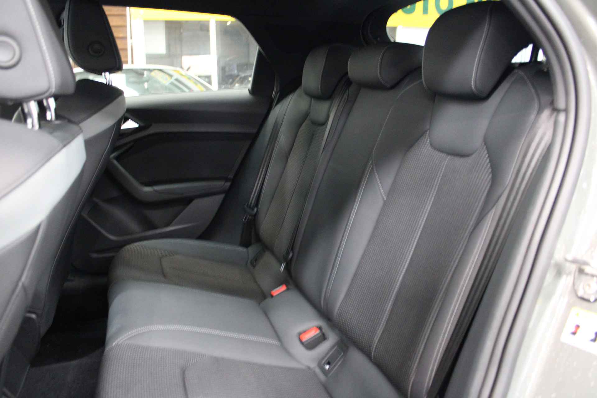 Audi A1Sportback 30 TFSI S Line Pro Line S Climatisation, Régulateur de vitesse, Navigation, PDC, Direction assistée, LED