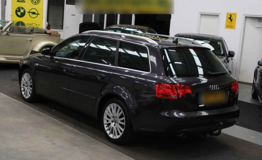Audi A4 Avant 2.0 Pro Line Business Climatisation, Régulateur de vitesse, Attelage de remorque, Isofix