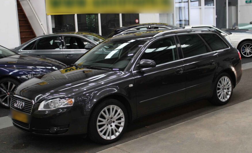 Audi A4 Avant 2.0 Pro Line Business Climatisation, Régulateur de vitesse, Attelage de remorque, Isofix