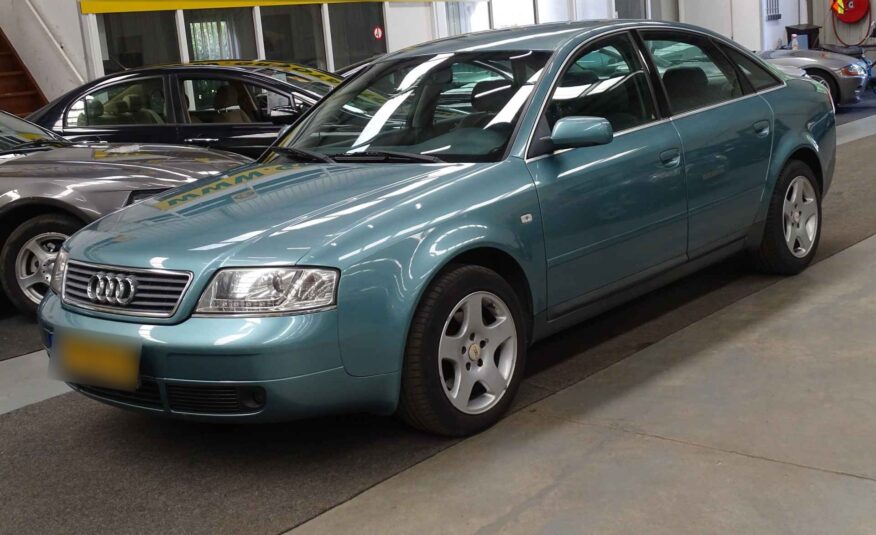 Audi A6 2.4 5V Advance RENOVATOR Automatique Climatisation, Régulateur de vitesse, Attelage, NAP